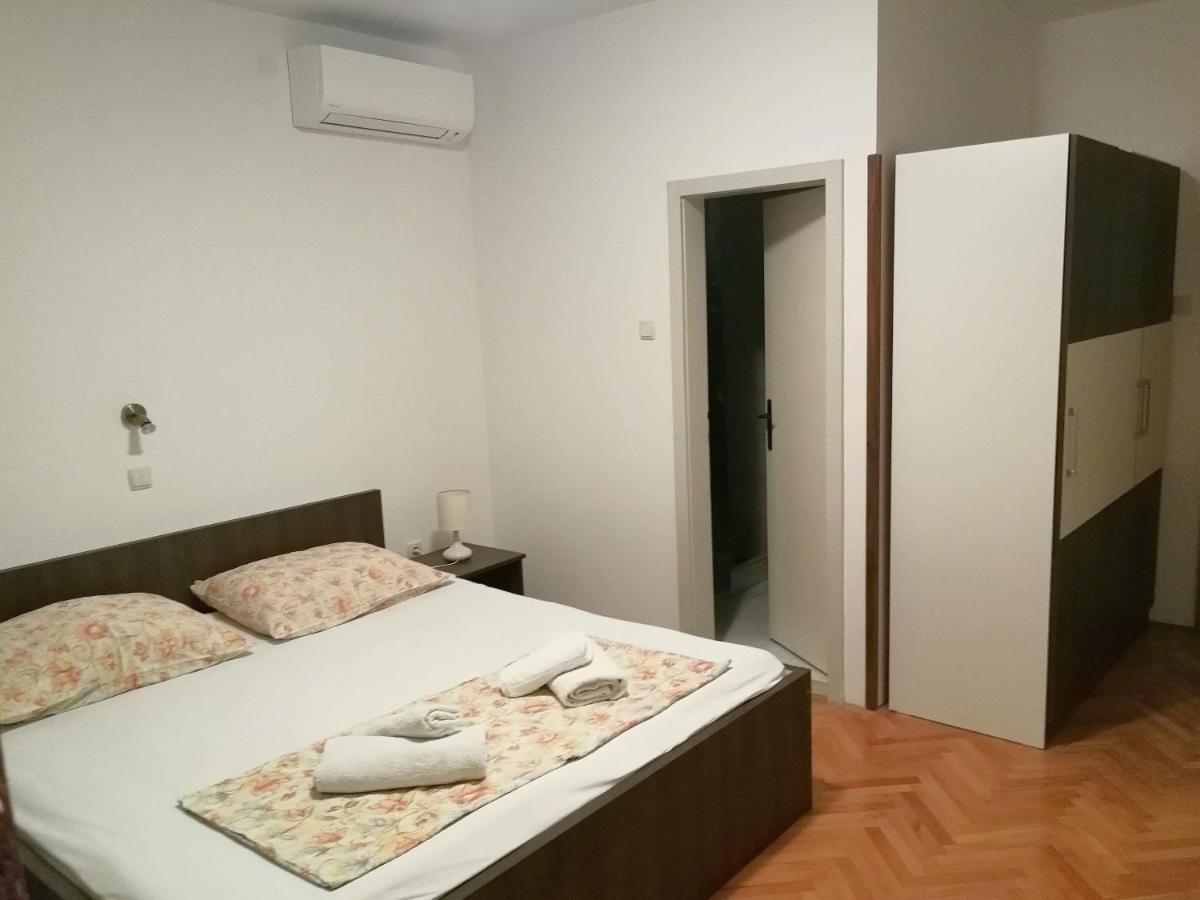 Apartmani Skaric Lopar Bagian luar foto